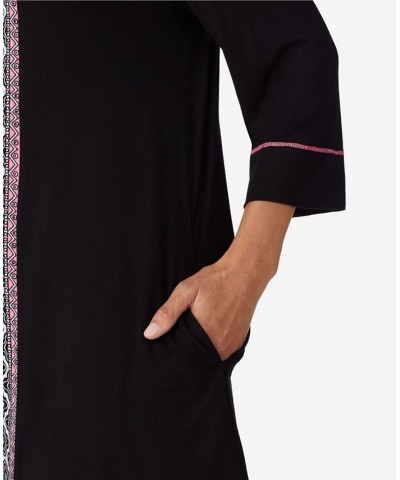 Women's Short Zip Front Robe Black Border $19.32 Sleepwear