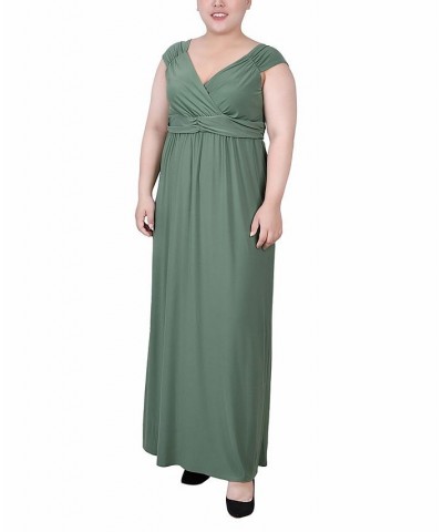 Plus Size Ruched Empire Maxi Dress Green $22.42 Dresses