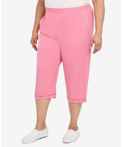 Plus Size Sweet Cut Out Capri Pants Pink $27.31 Pants